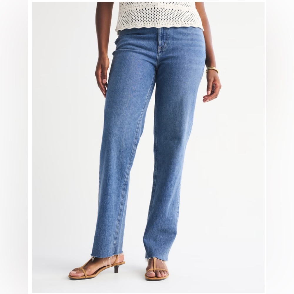 Abercrombie & Fitch Women's 90s Straight Ultra High Rise Blue Jeans